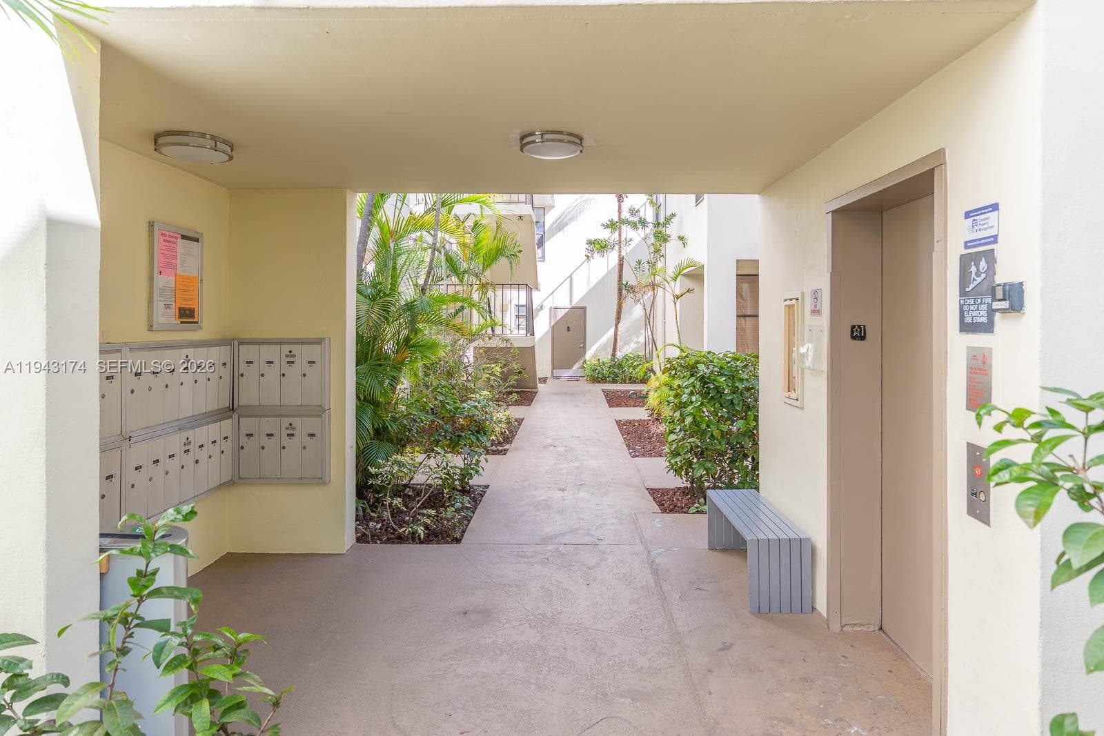 20291 NE 30th Ave, Aventura FL 33180 — 35