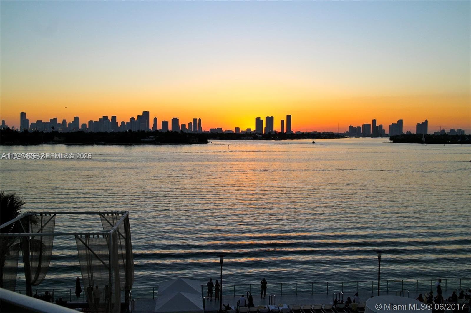 1100 West Ave # 415, Miami Beach FL 33139 — 52