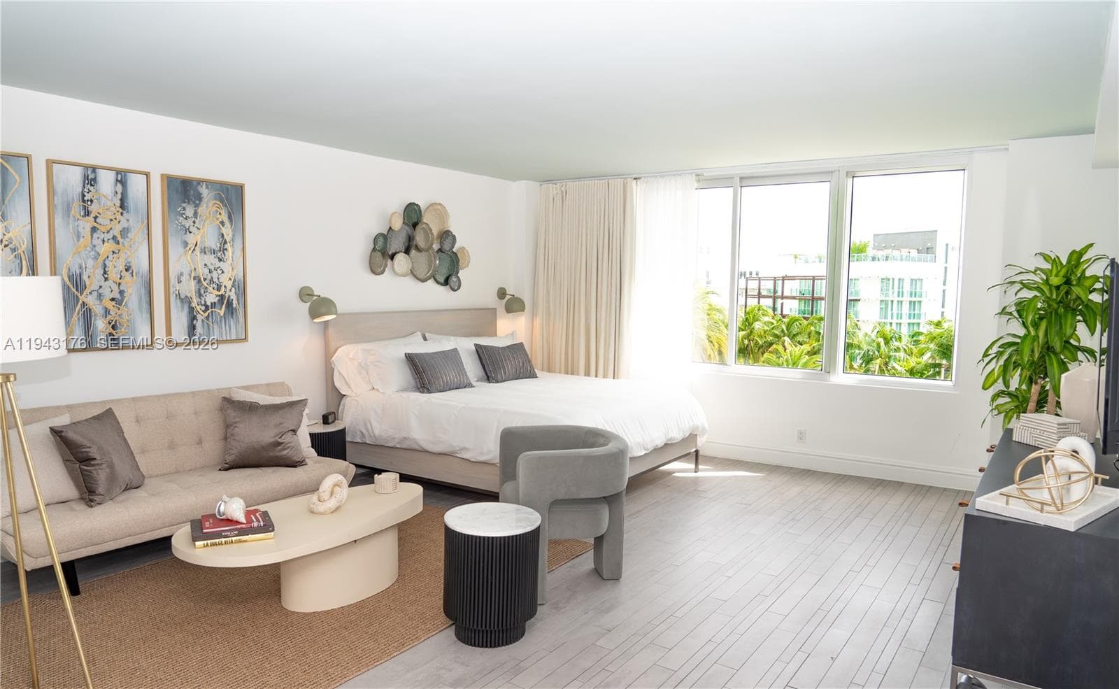 1100 West Ave # 415, Miami Beach FL 33139 — 1