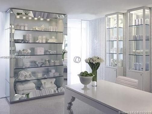 1100 West Ave # 415, Miami Beach FL 33139 — 50