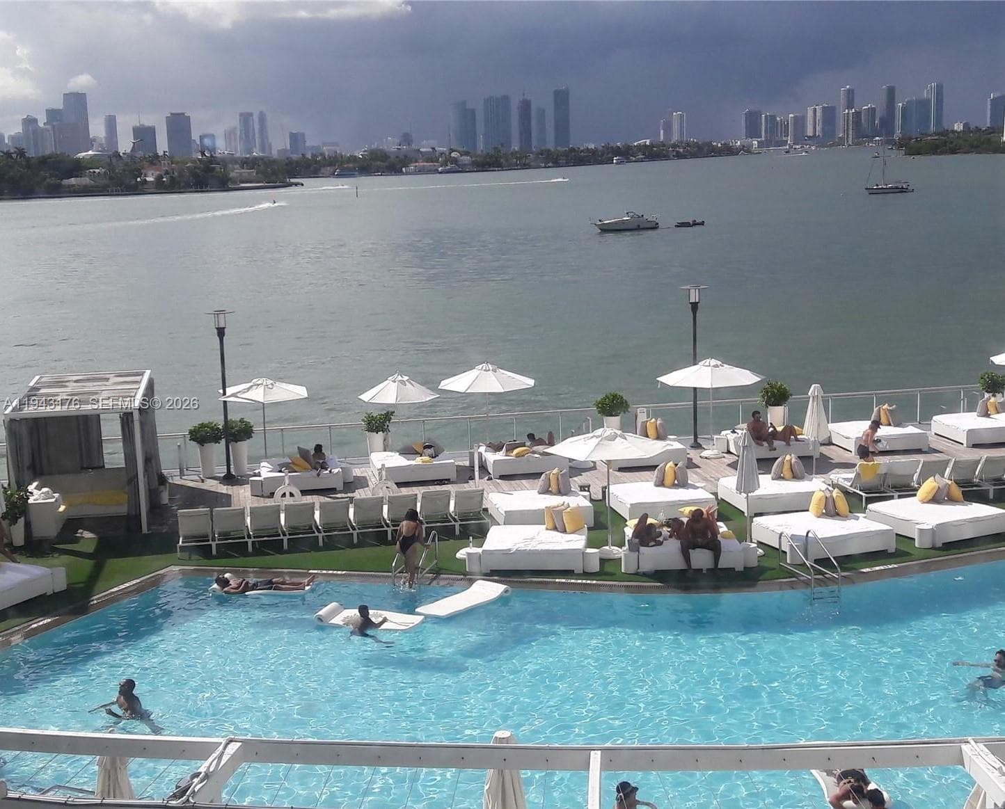 1100 West Ave # 415, Miami Beach FL 33139 — 37