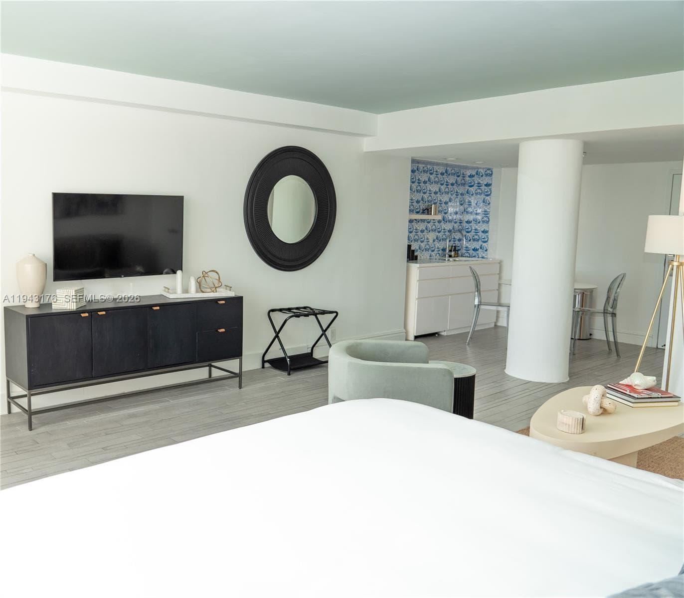 1100 West Ave # 415, Miami Beach FL 33139 — 4