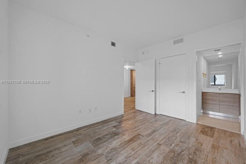 650 NE 32nd St # 602, Miami FL 33137 — 16