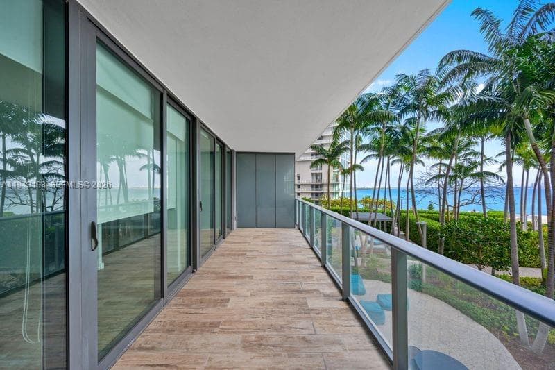 650 NE 32nd St # 602, Miami FL 33137 — 3