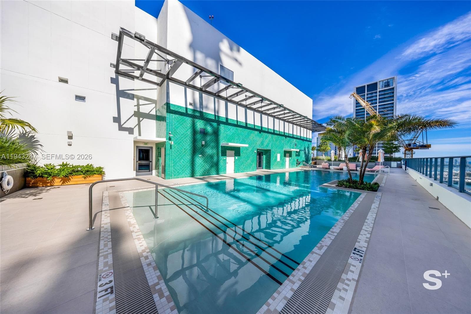 11 NE 6th St # 2903, Miami FL 33132 — 24