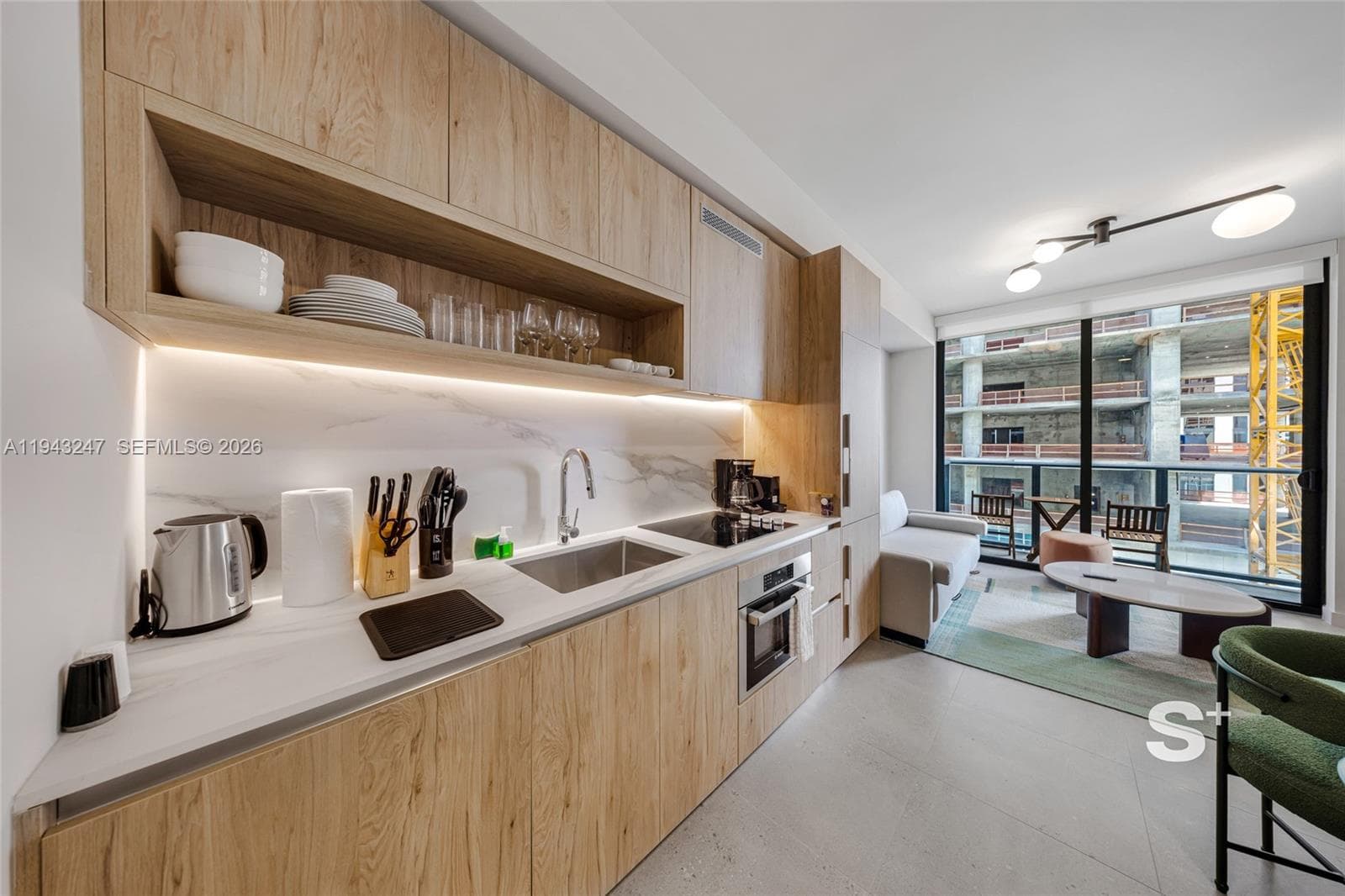 11 NE 6th St # 2903, Miami FL 33132 — 8
