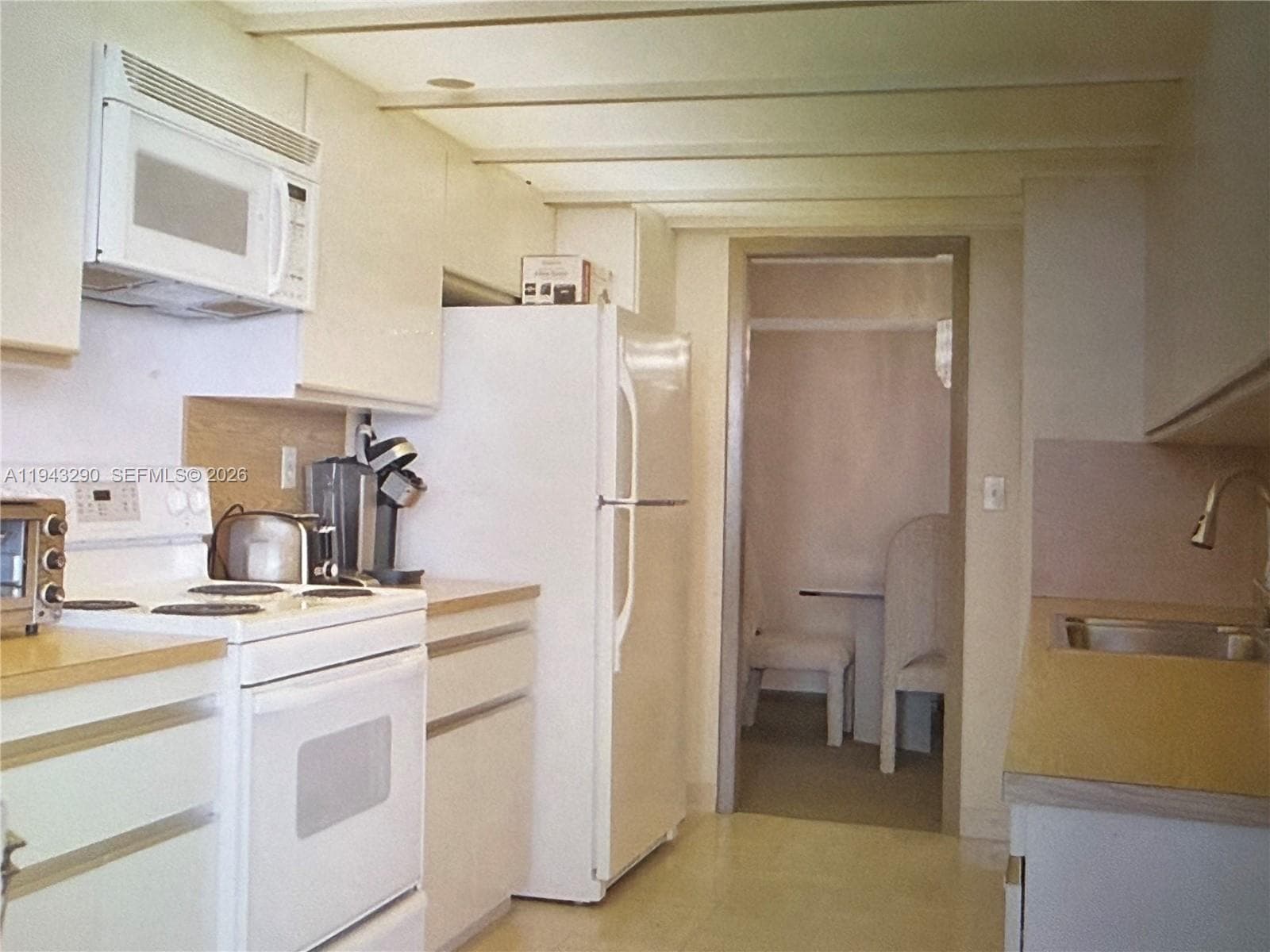 2000 Towerside Ter # 1005, Miami FL 33138 — 10