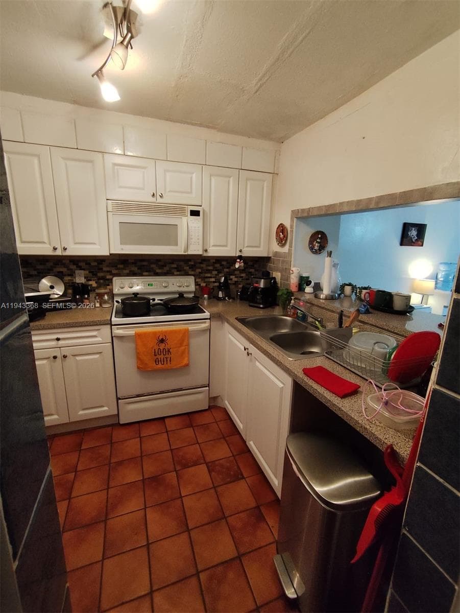 19781 SW 114th Ave # 142, Miami FL 33157 — 10