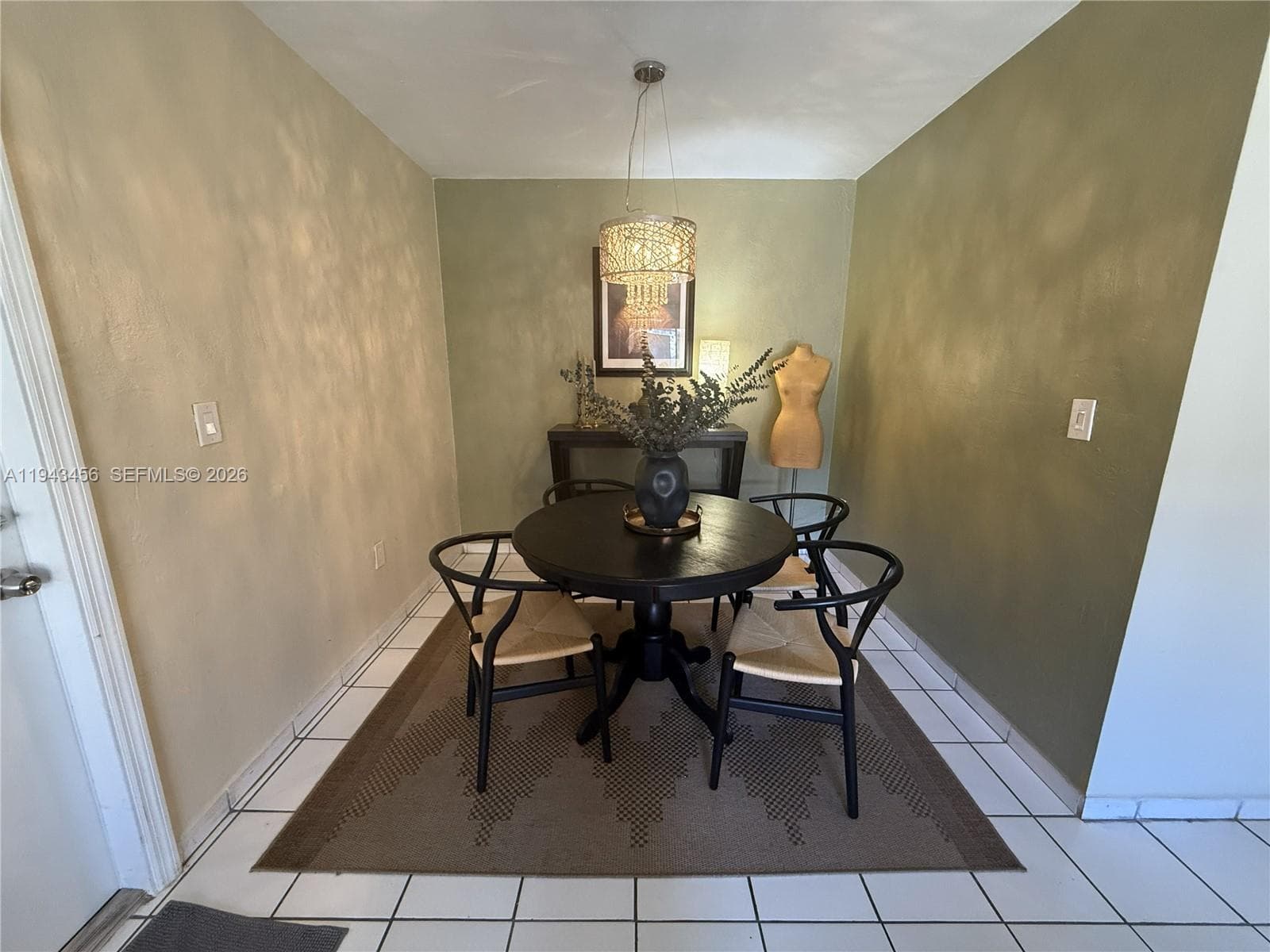 7823 Miller Dr # C207, Miami FL 33155 — 2