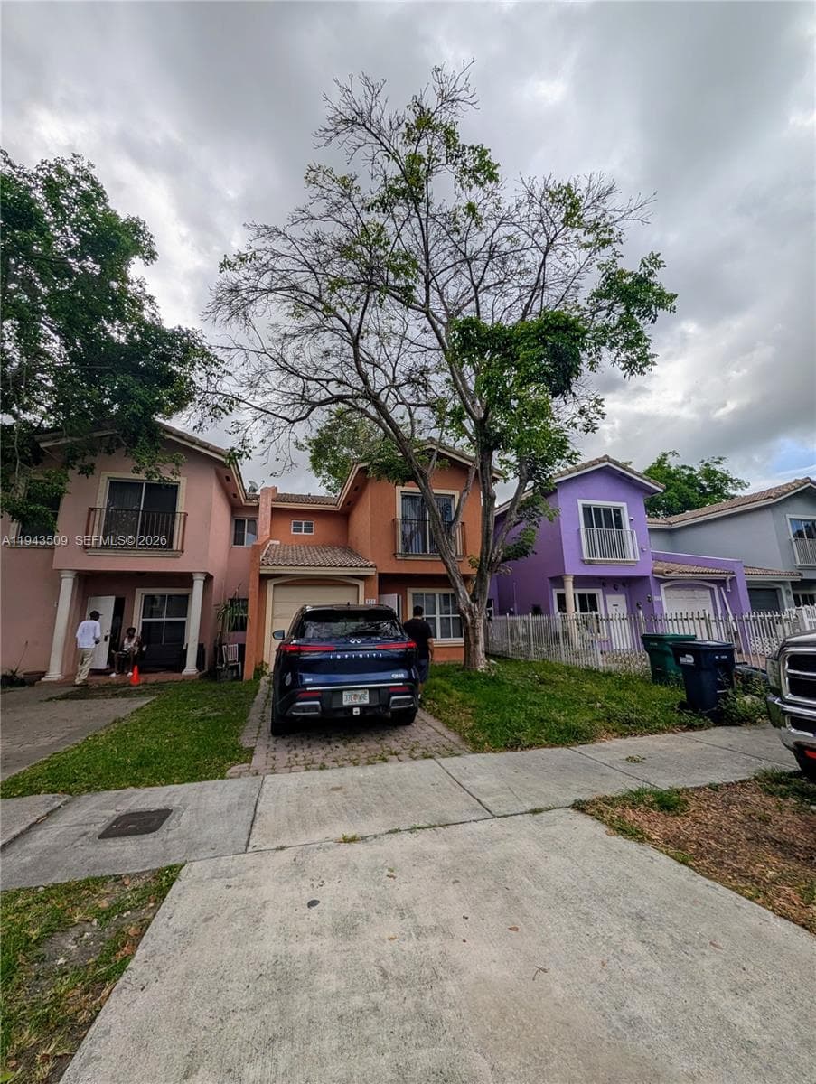 825 SW 6th Pl, Florida City FL 33034 — 2