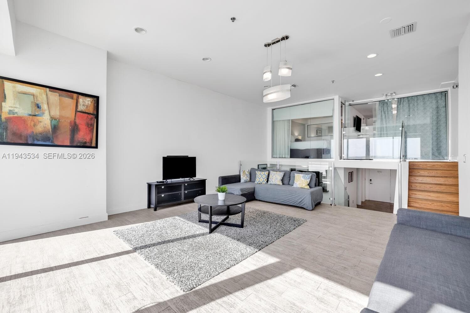 5445 Collins Ave # M12, Miami Beach FL 33140 — 47