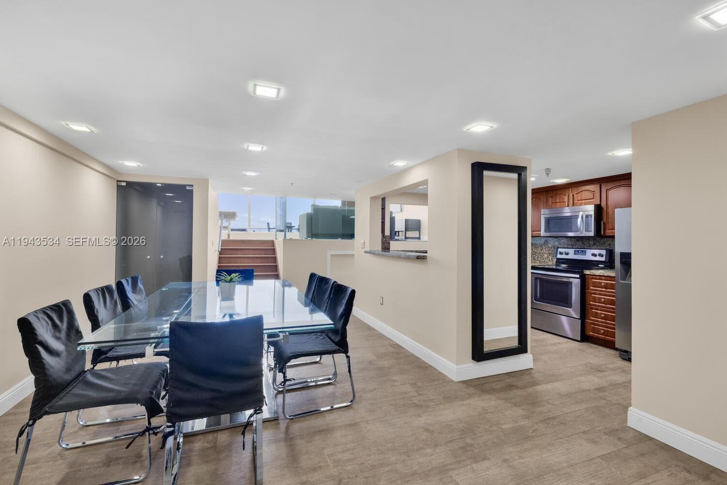 5445 Collins Ave # M12, Miami Beach FL 33140 — 20