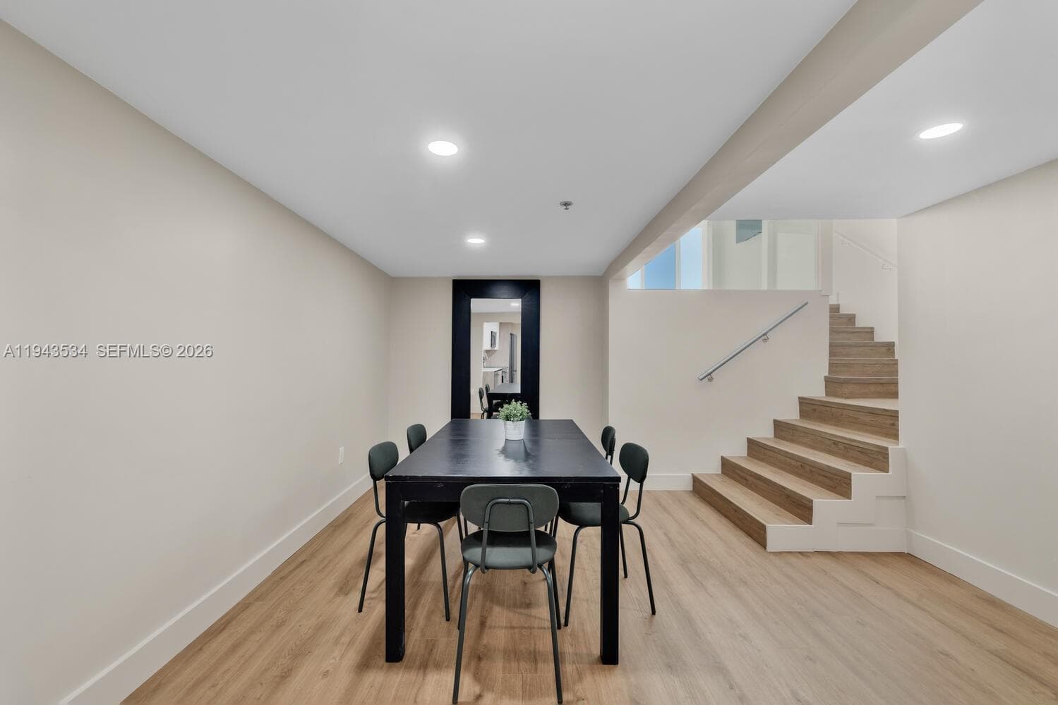 5445 Collins Ave # M12, Miami Beach FL 33140 — 9