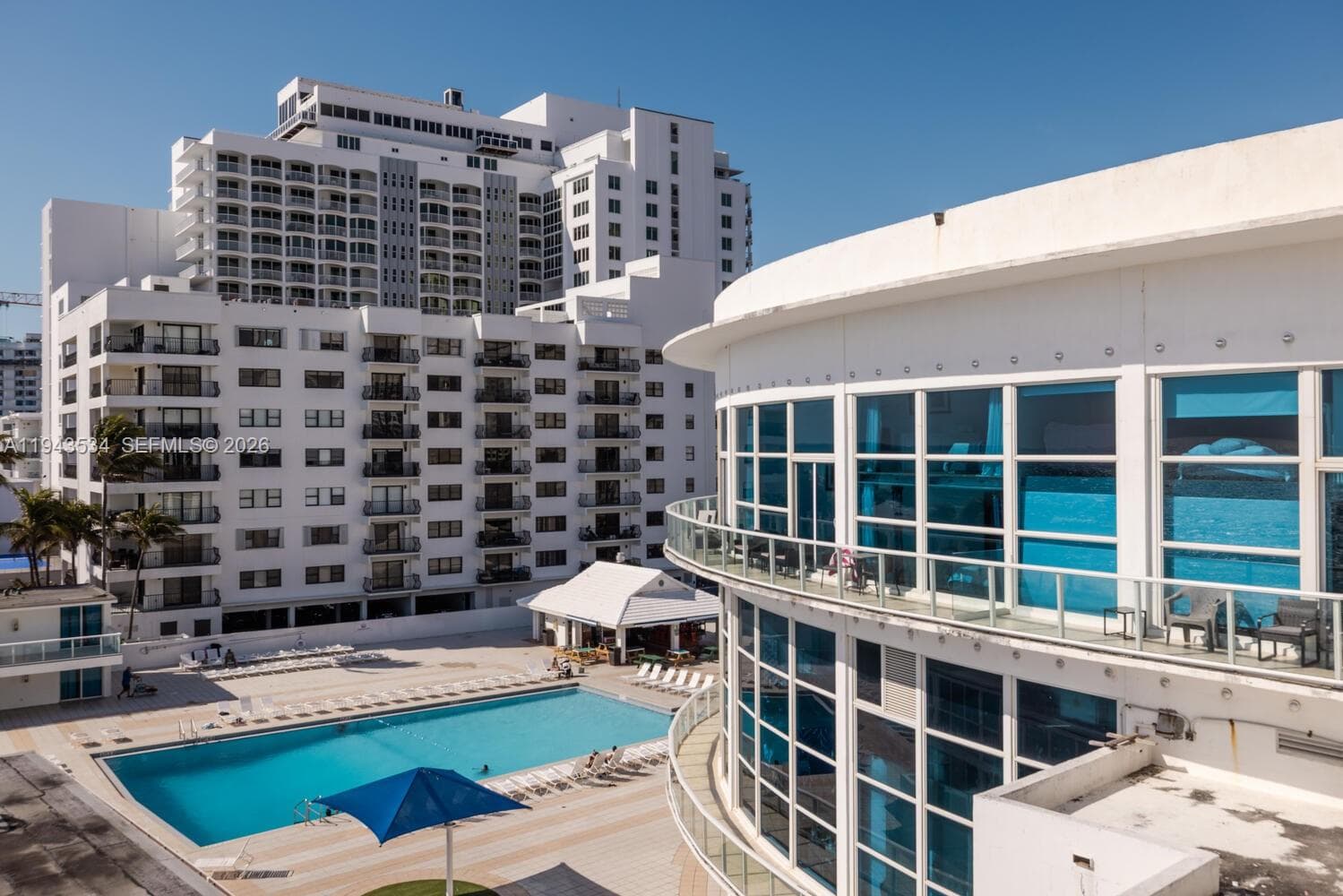 5445 Collins Ave # M12, Miami Beach FL 33140 — 69