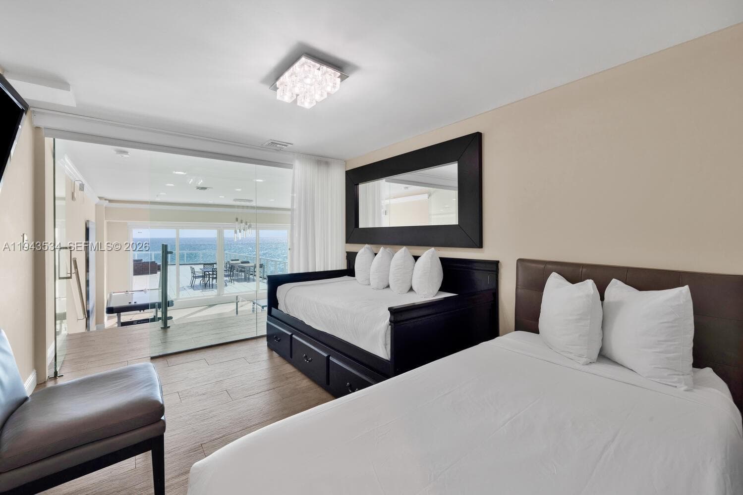 5445 Collins Ave # M12, Miami Beach FL 33140 — 31