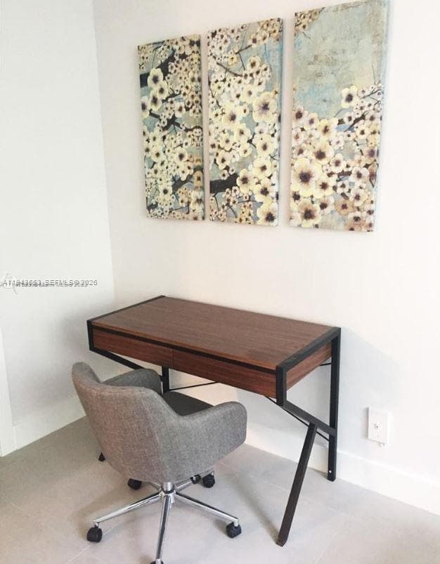 100 Lincoln Rd # 426, Miami Beach FL 33139 — 3
