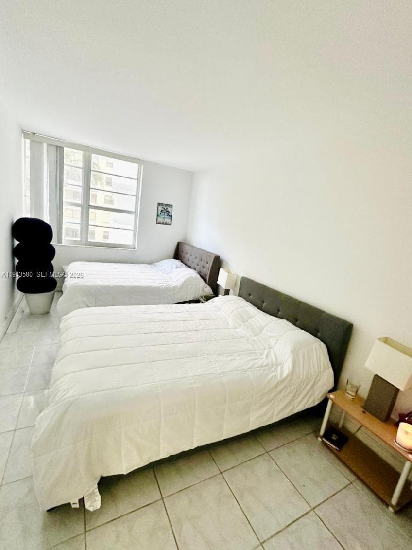 100 Lincoln Rd # 524, Miami Beach FL 33139 — 3