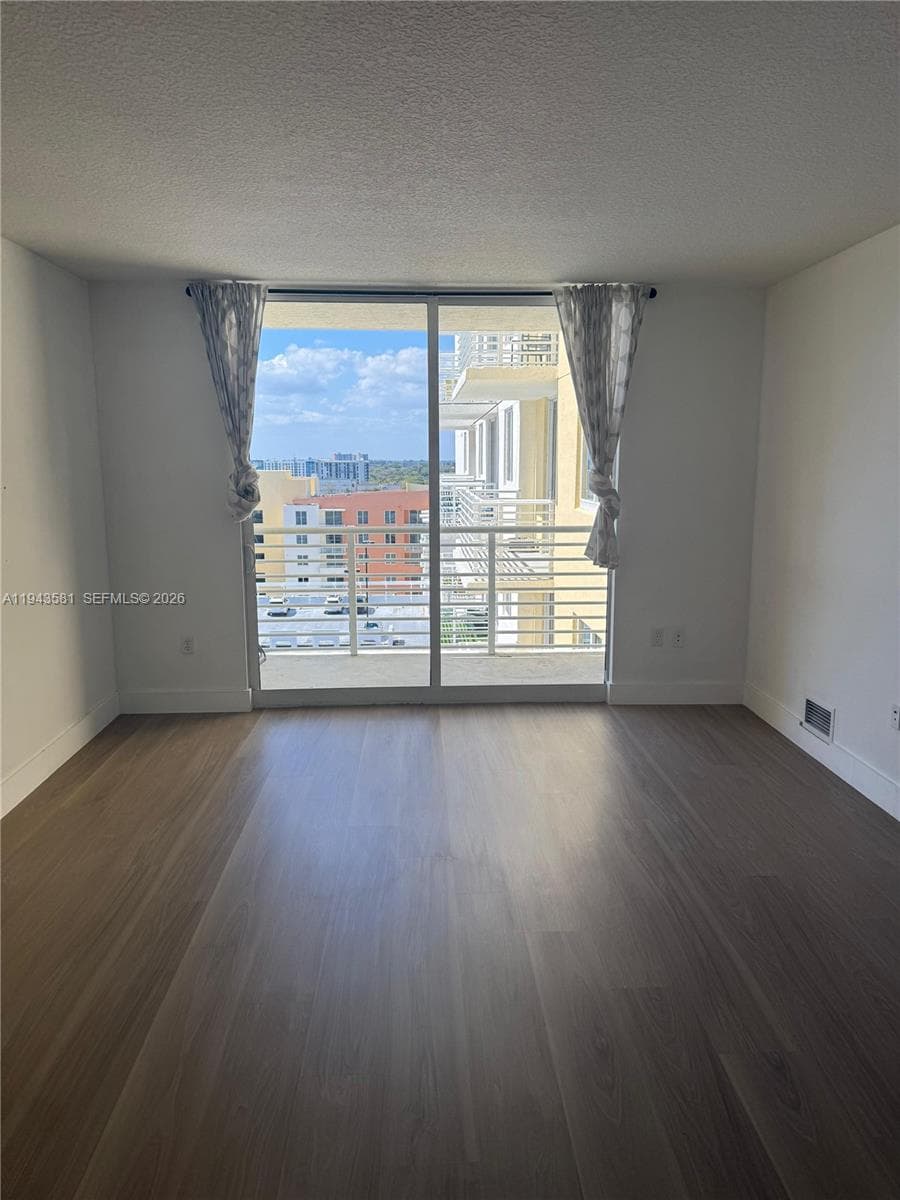 18800 NE 29th Ave # 1027, Aventura FL 33180 — 1