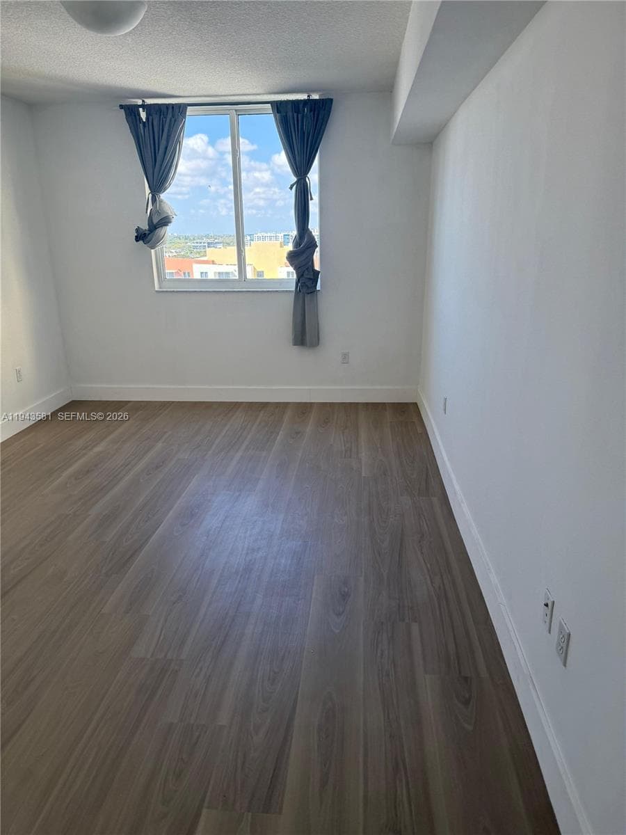 18800 NE 29th Ave # 1027, Aventura FL 33180 — 4