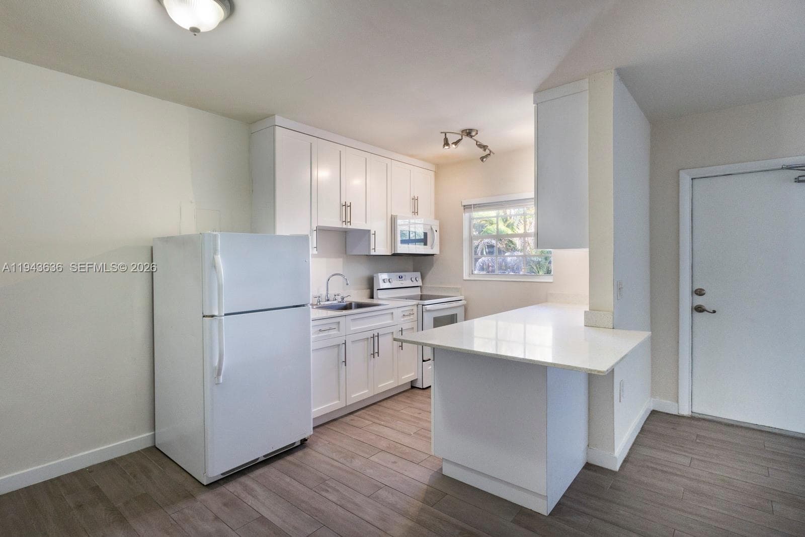 6511 Santona St # C18, Coral Gables FL 33146 — 2