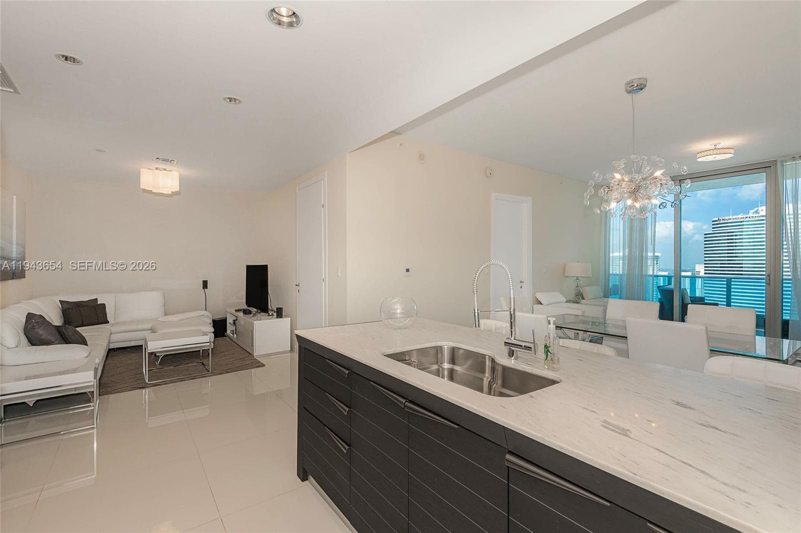 200 Biscayne Boulevard Way # 5109, Miami FL 33131 — 2