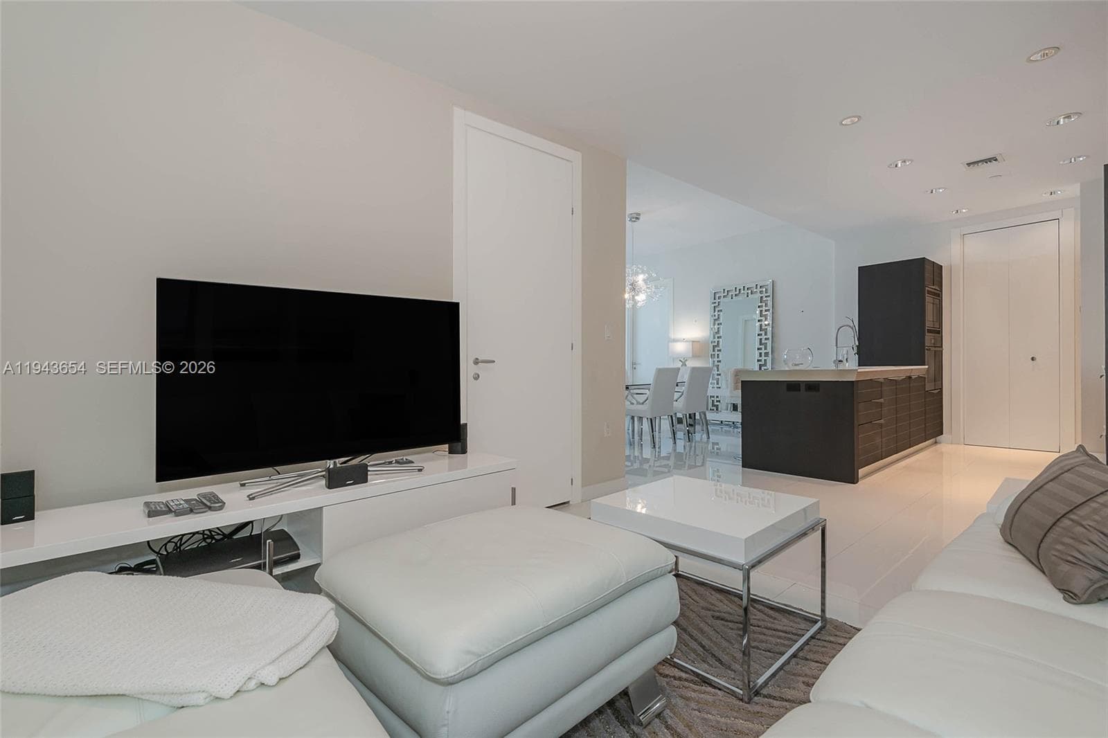 200 Biscayne Boulevard Way # 5109, Miami FL 33131 — 13