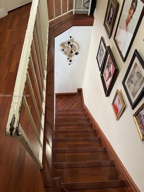 4211 W 10th Ln, Hialeah FL 33012 — 17