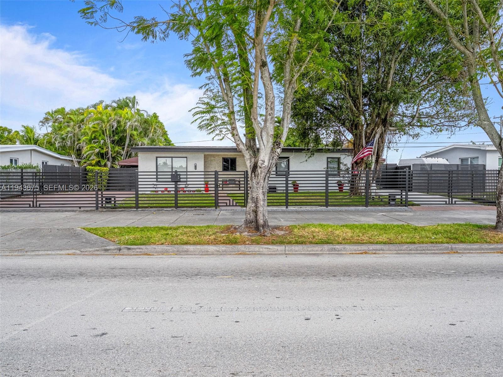 11415 SW 56th St, Miami FL 33165 — 2