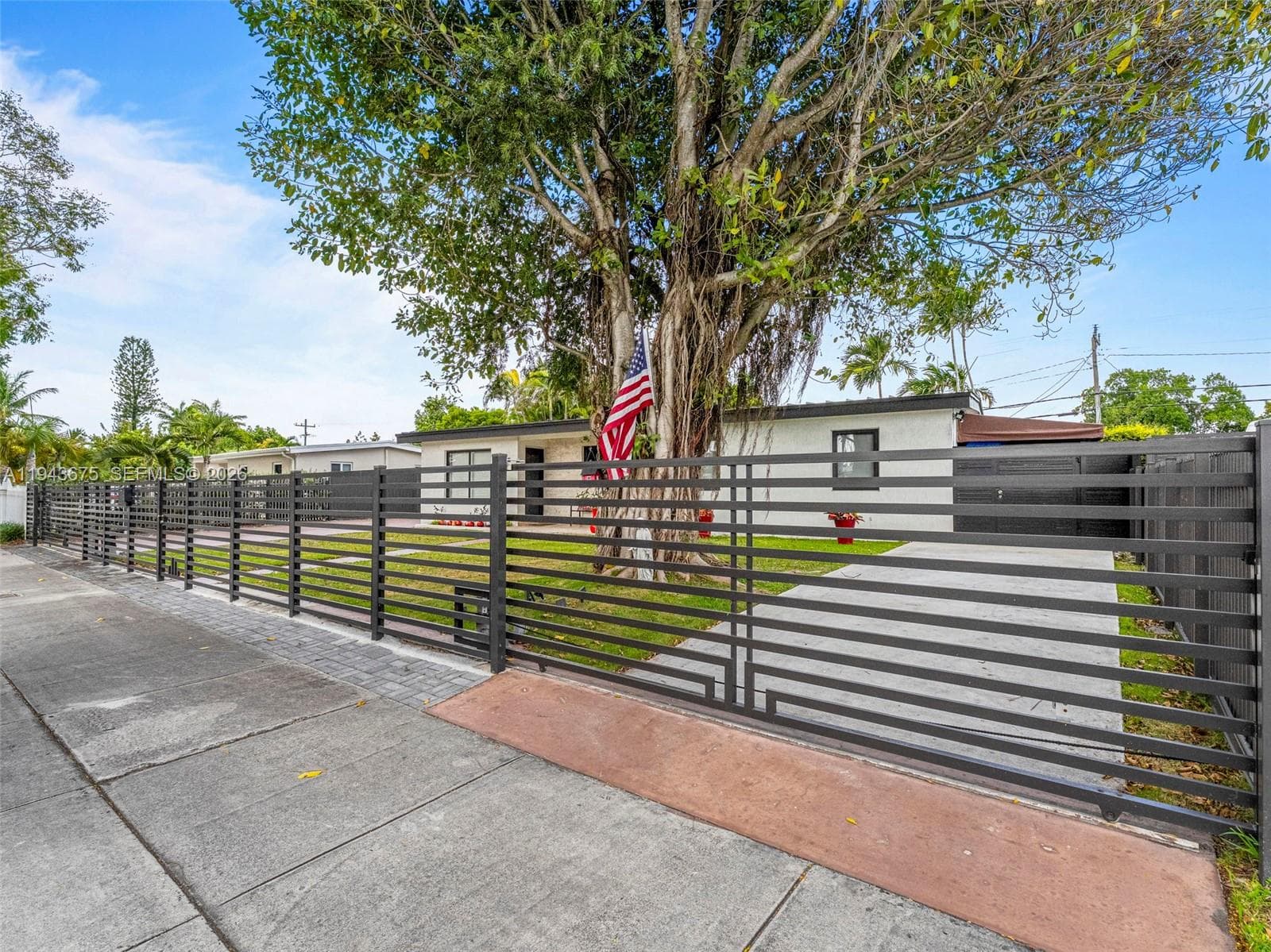 11415 SW 56th St, Miami FL 33165 — 11