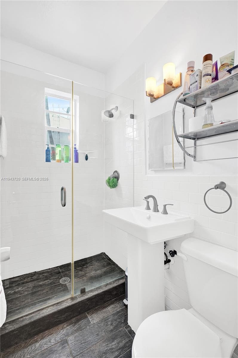 1022 Euclid Ave # 15, Miami Beach FL 33139 — 24