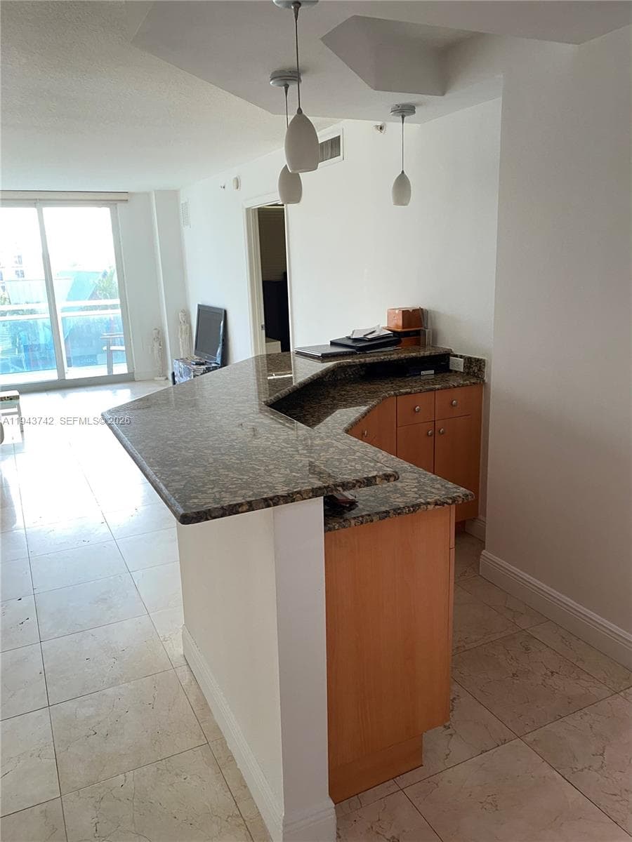 6917 Collins Ave # 426, Miami Beach FL 33141 — 2