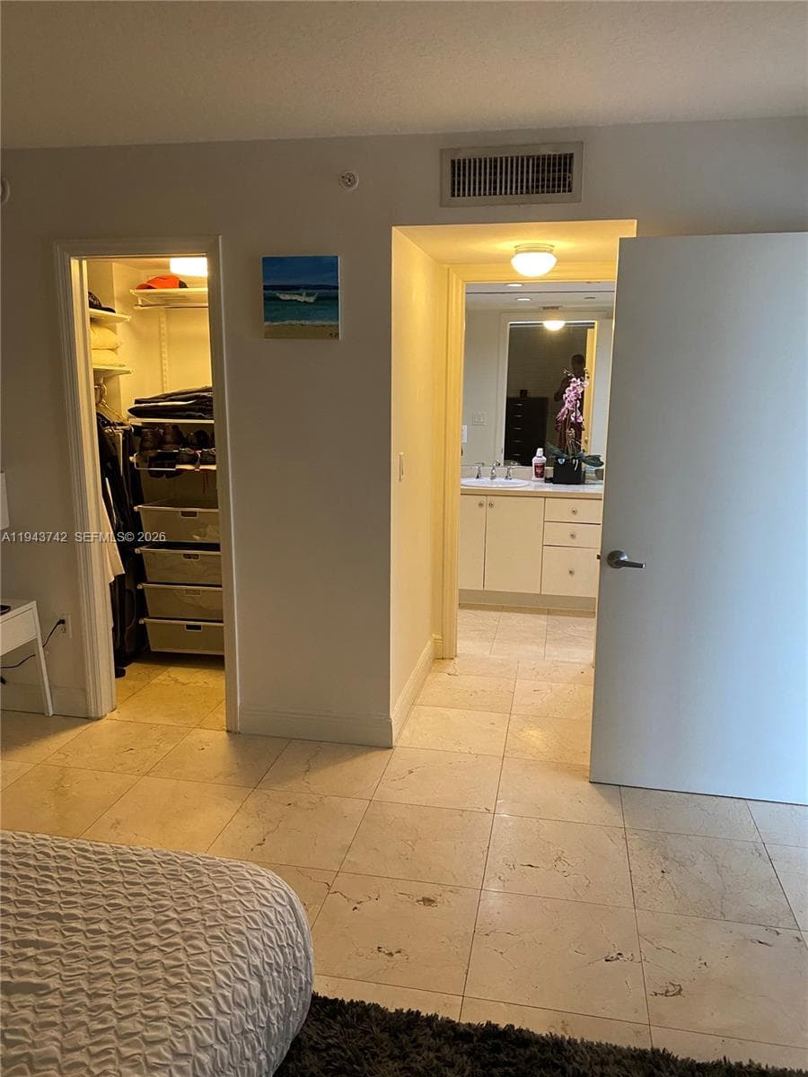 6917 Collins Ave # 426, Miami Beach FL 33141 — 10