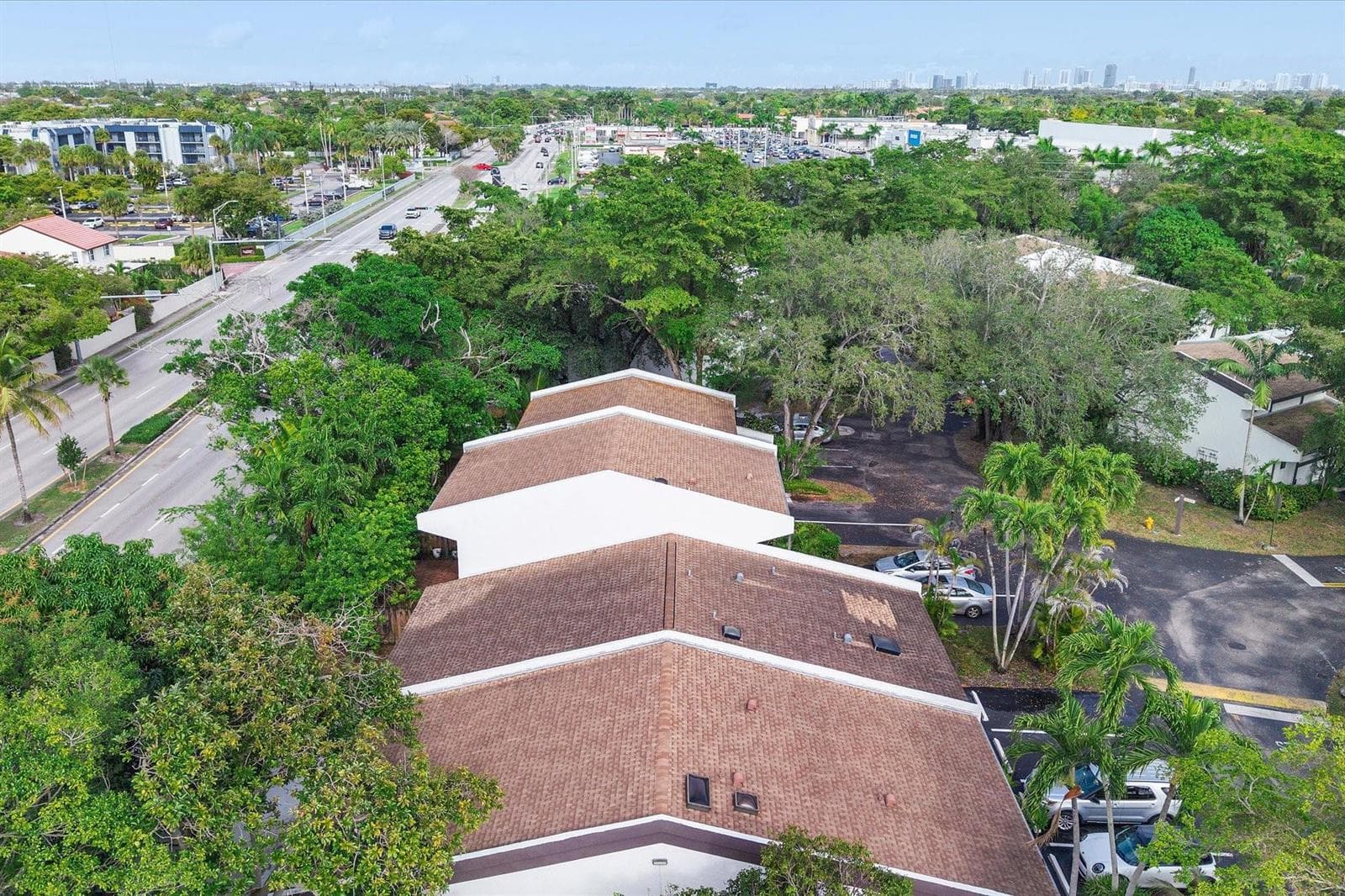 19986 NE 5th Court # 4D, Miami FL 33179 — 40