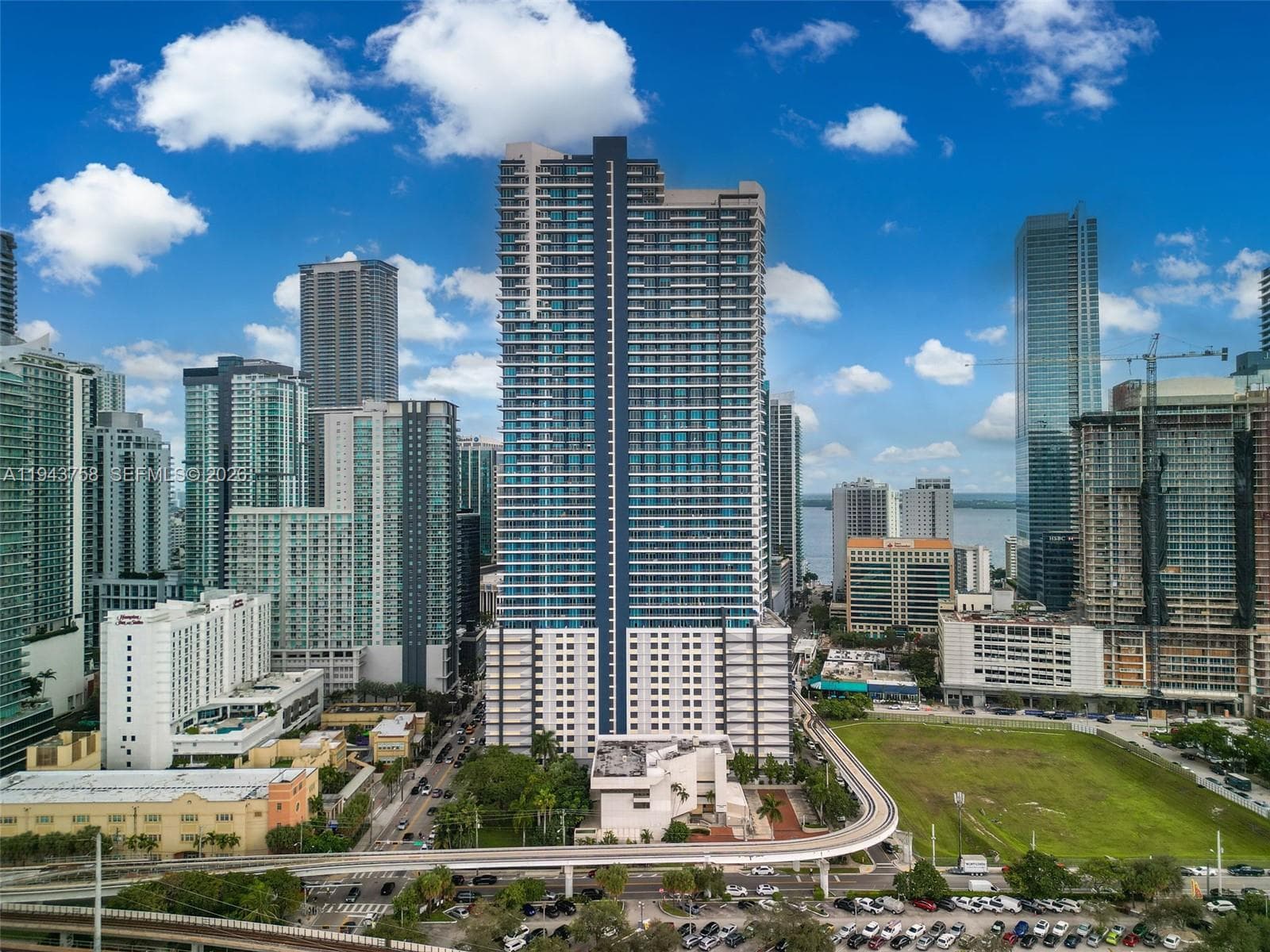 60 SW 13th St # 2812, Miami FL 33130 — 62