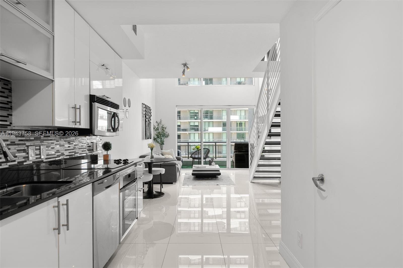 60 SW 13th St # 2812, Miami FL 33130 — 12