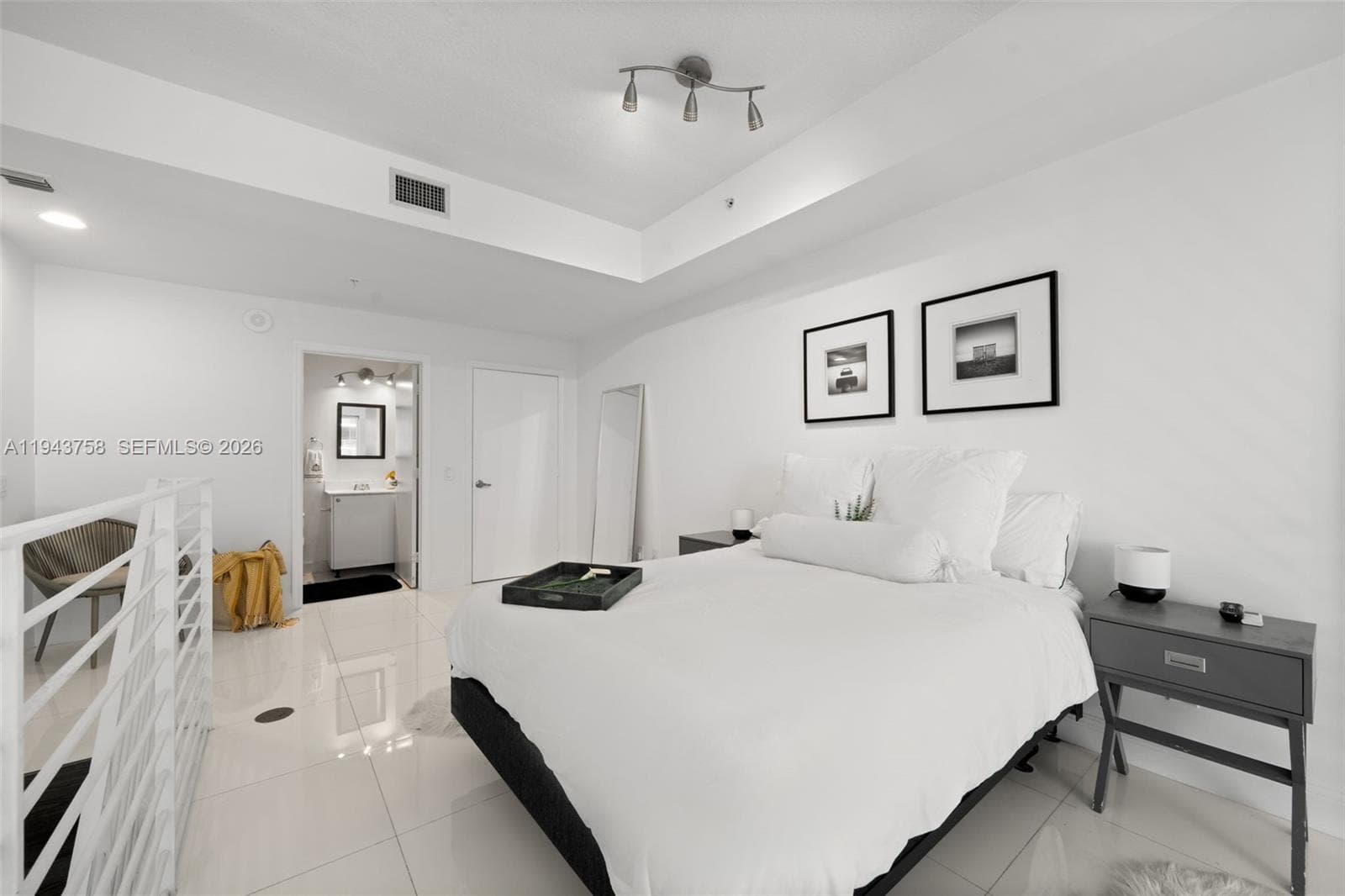 60 SW 13th St # 2812, Miami FL 33130 — 22