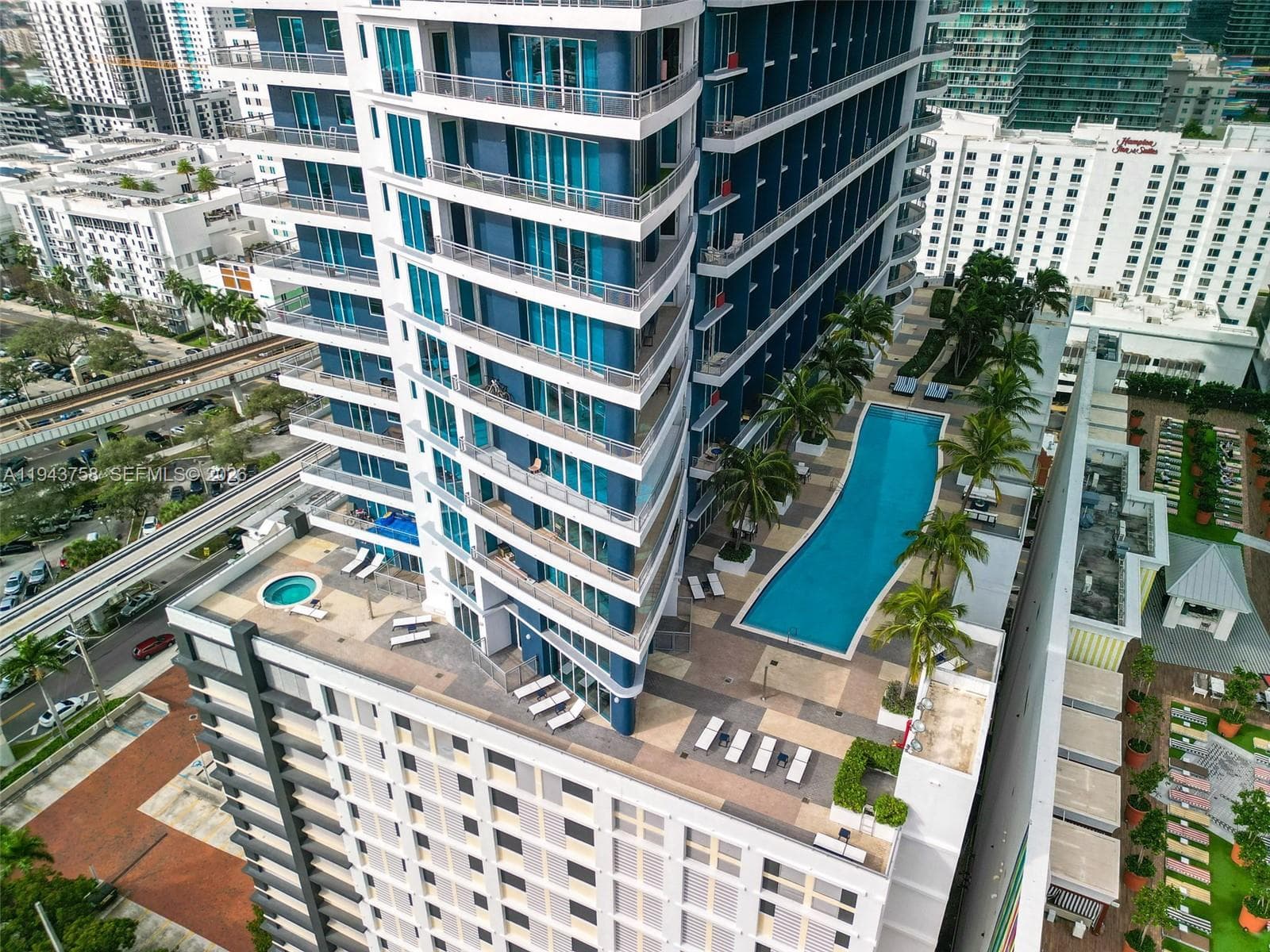 60 SW 13th St # 2812, Miami FL 33130 — 63
