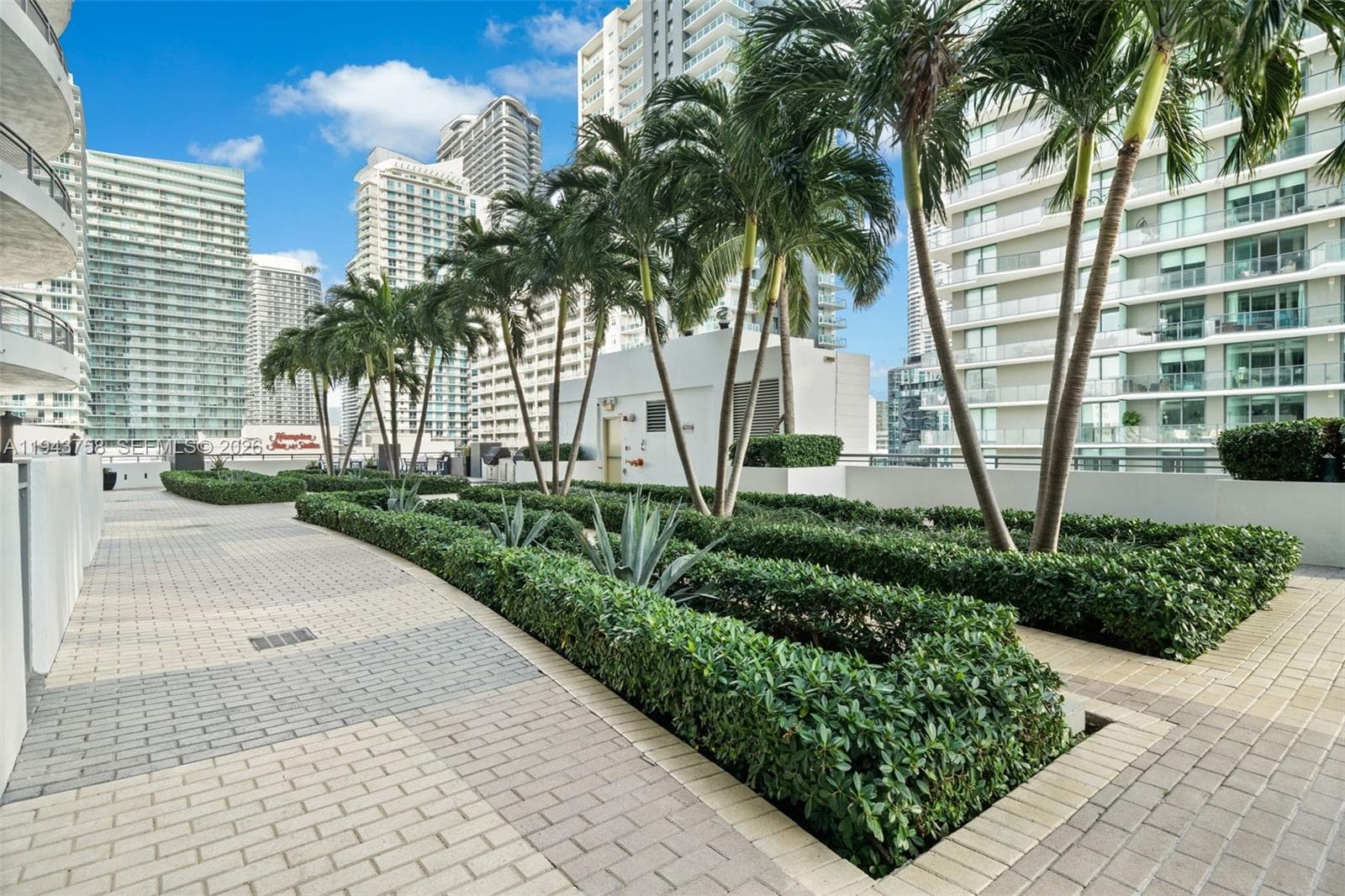 60 SW 13th St # 2812, Miami FL 33130 — 49