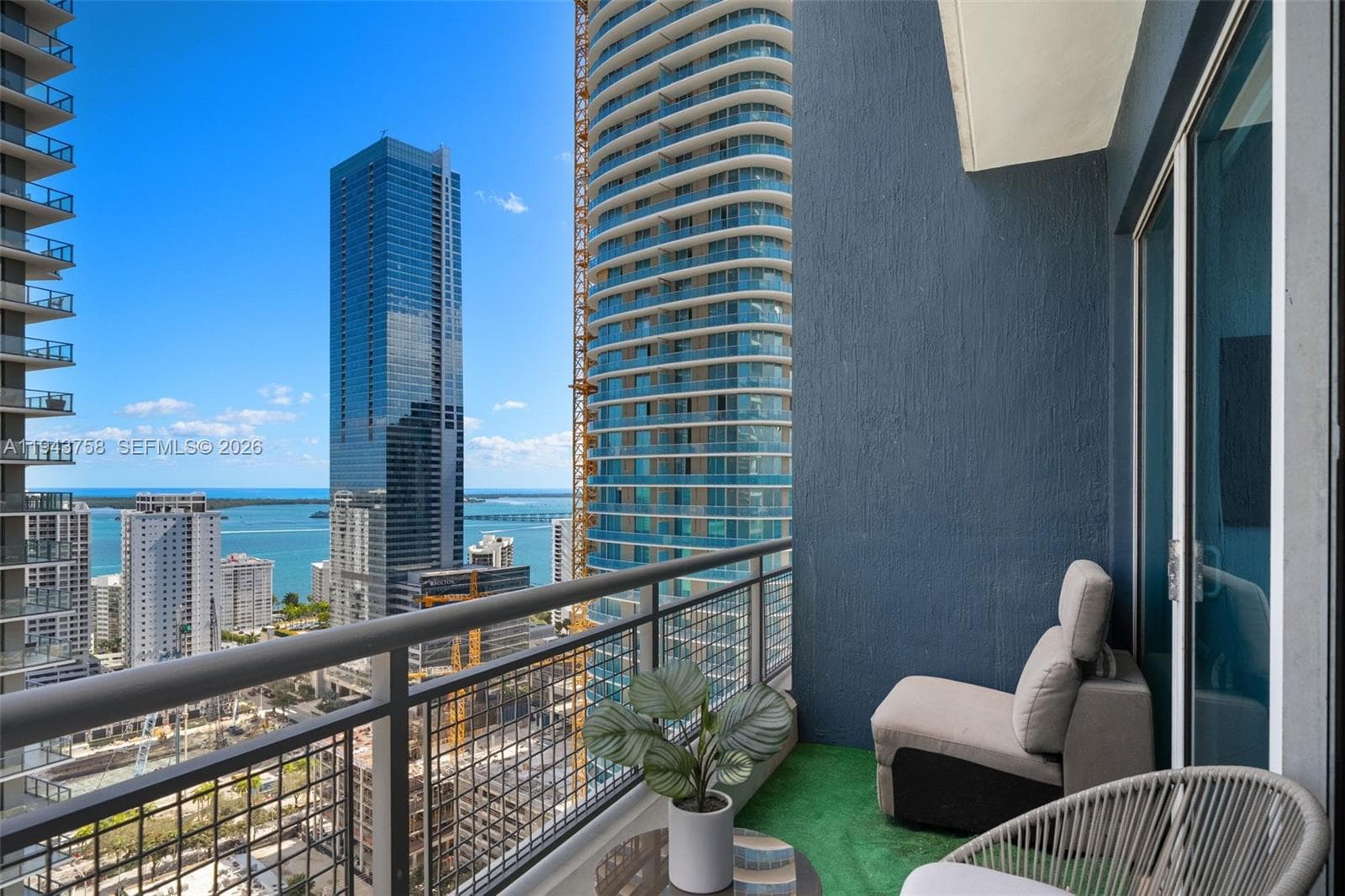60 SW 13th St # 2812, Miami FL 33130 — 18