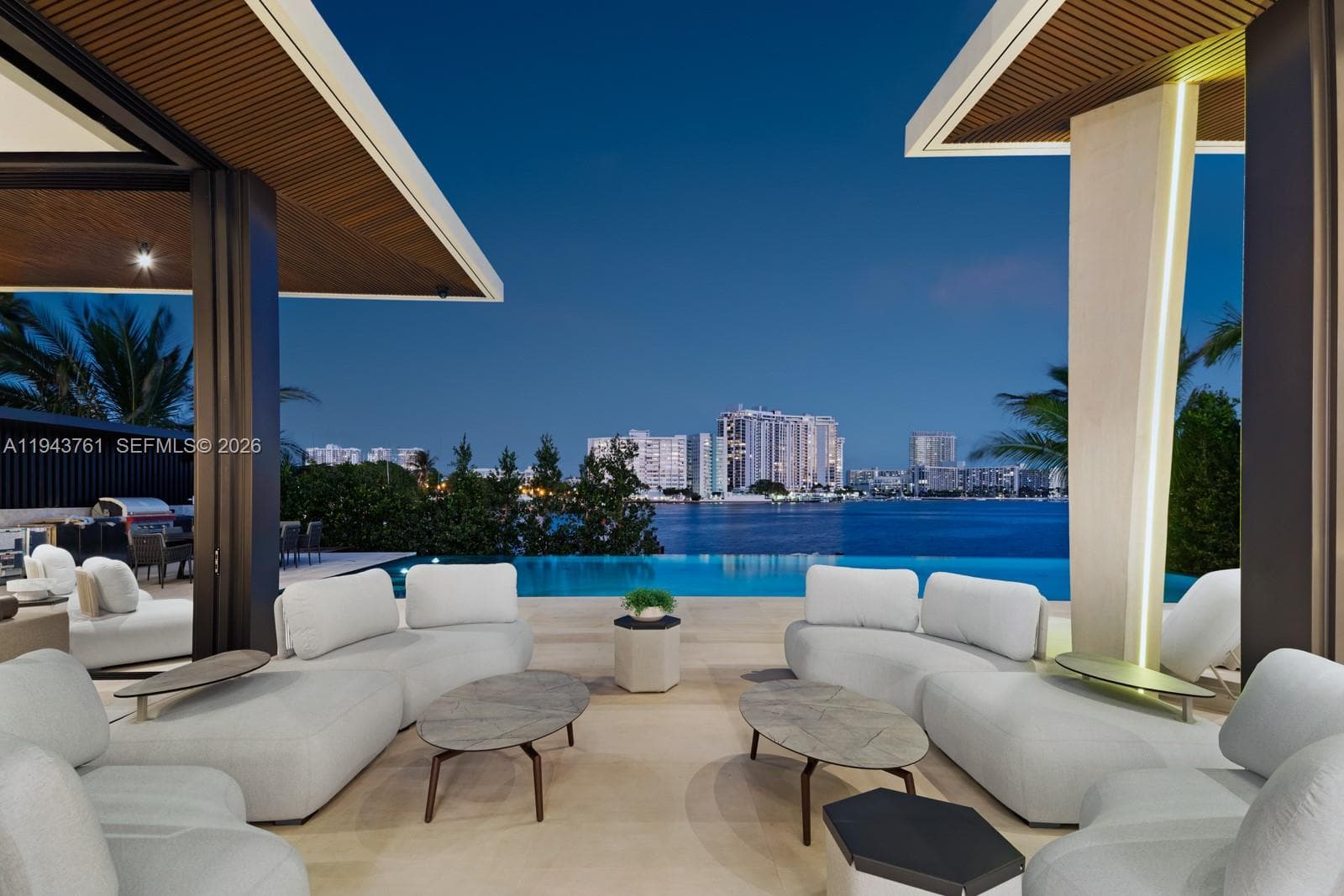 217 E Rivo Alto Dr, Miami Beach FL 33139 — 73