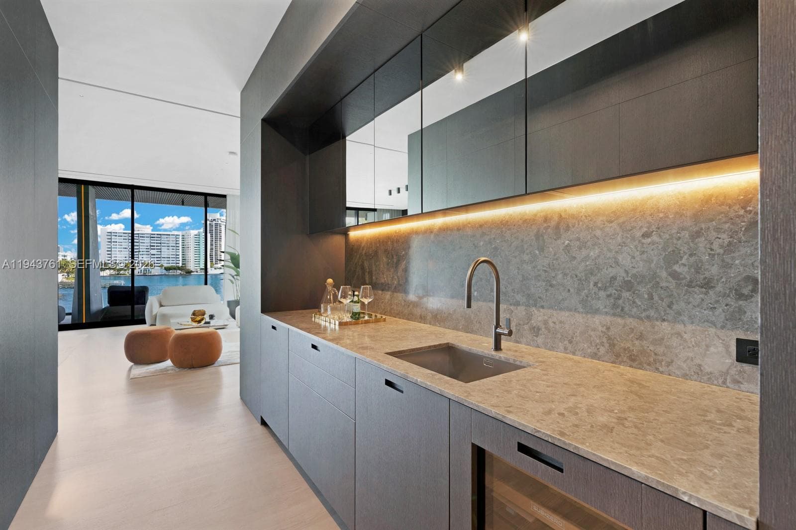 217 E Rivo Alto Dr, Miami Beach FL 33139 — 35