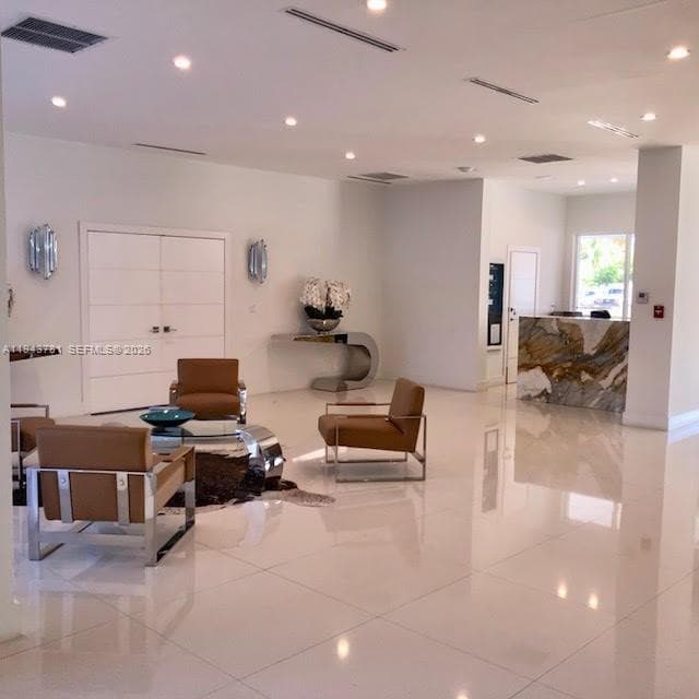 6450 Collins Ave # 703, Miami Beach FL 33141 — 16