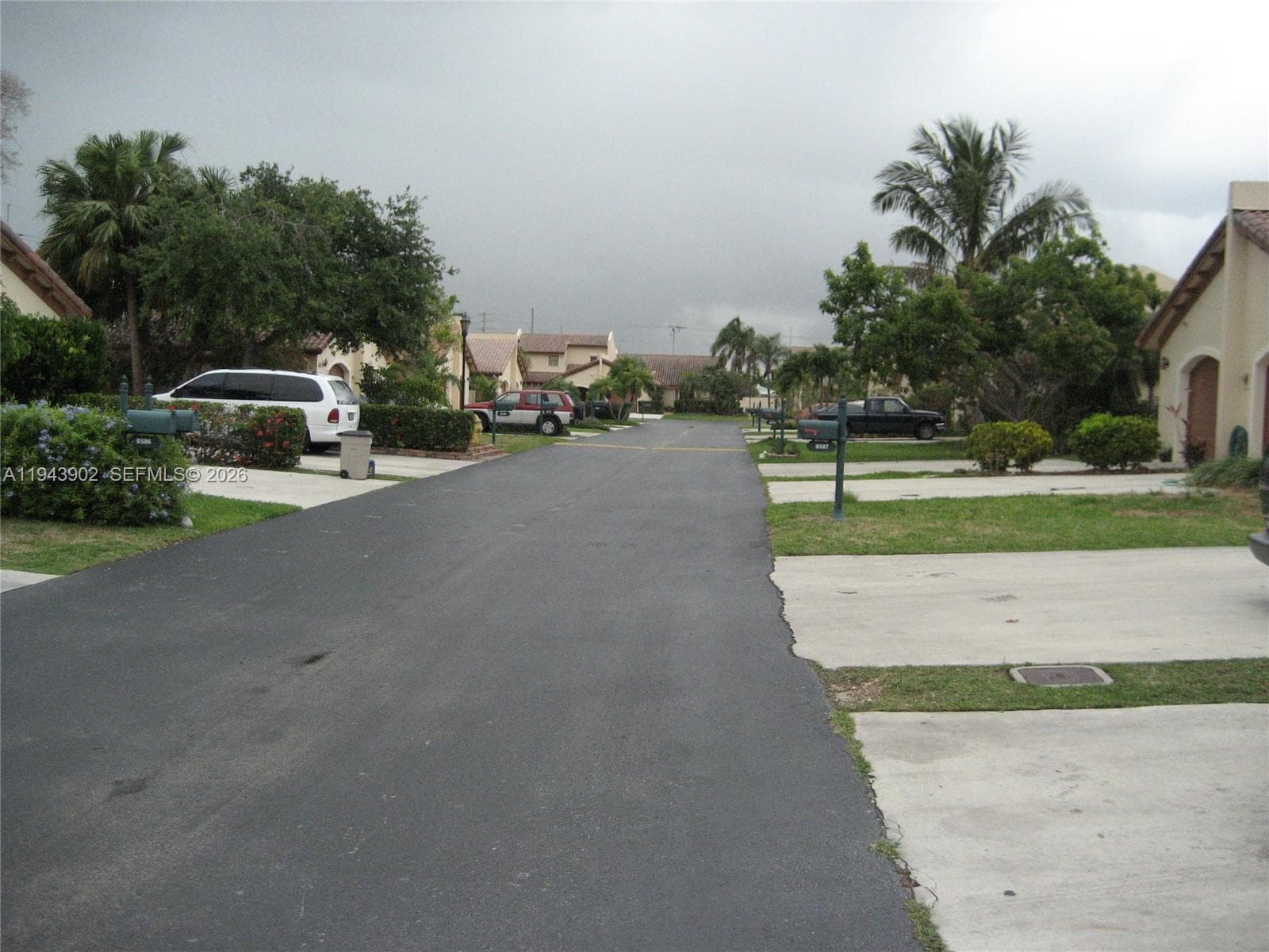 8589 SW 115 PL, Miami FL 33173 — 30