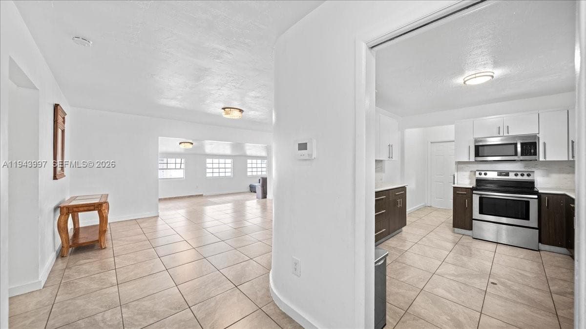 18502 NW 23rd Ct, Miami Gardens FL 33056 — 23