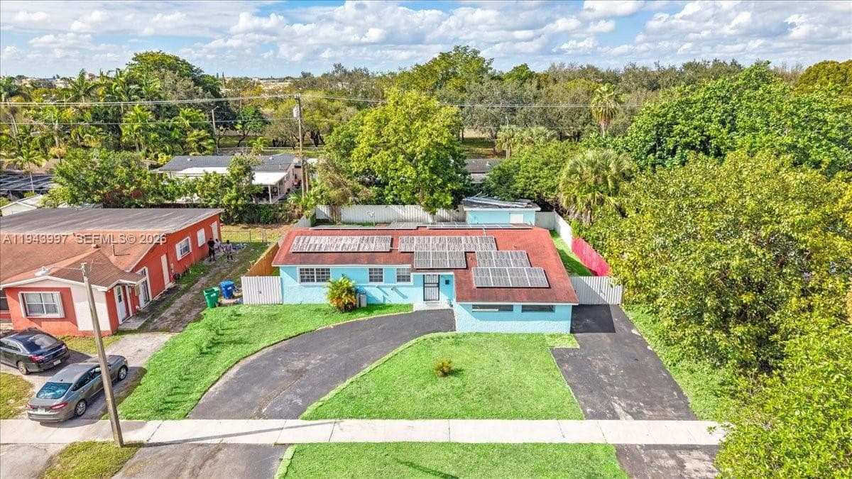 18502 NW 23rd Ct, Miami Gardens FL 33056 — 32