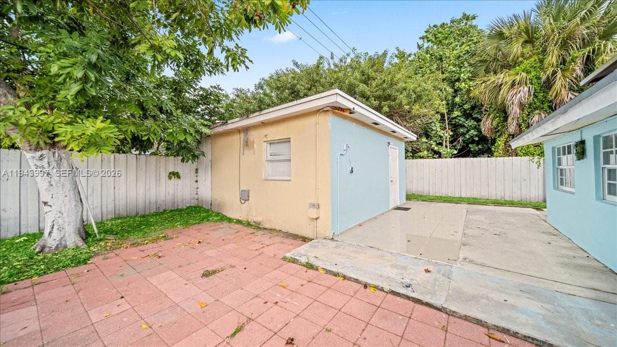 18502 NW 23rd Ct, Miami Gardens FL 33056 — 29