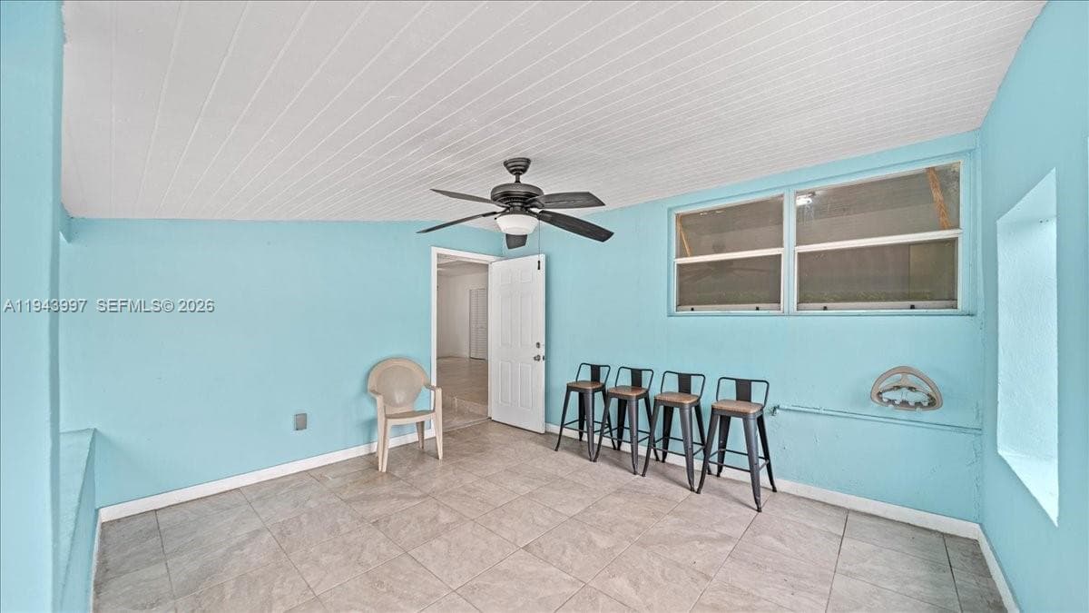18502 NW 23rd Ct, Miami Gardens FL 33056 — 25