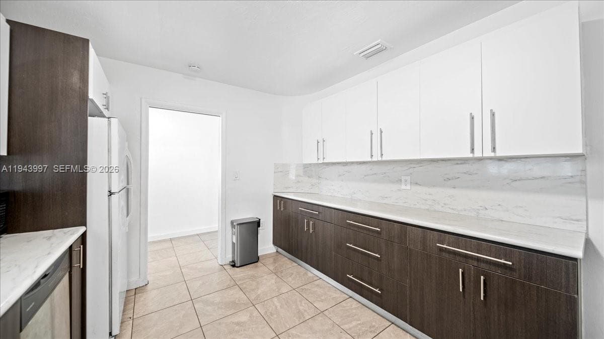 18502 NW 23rd Ct, Miami Gardens FL 33056 — 21