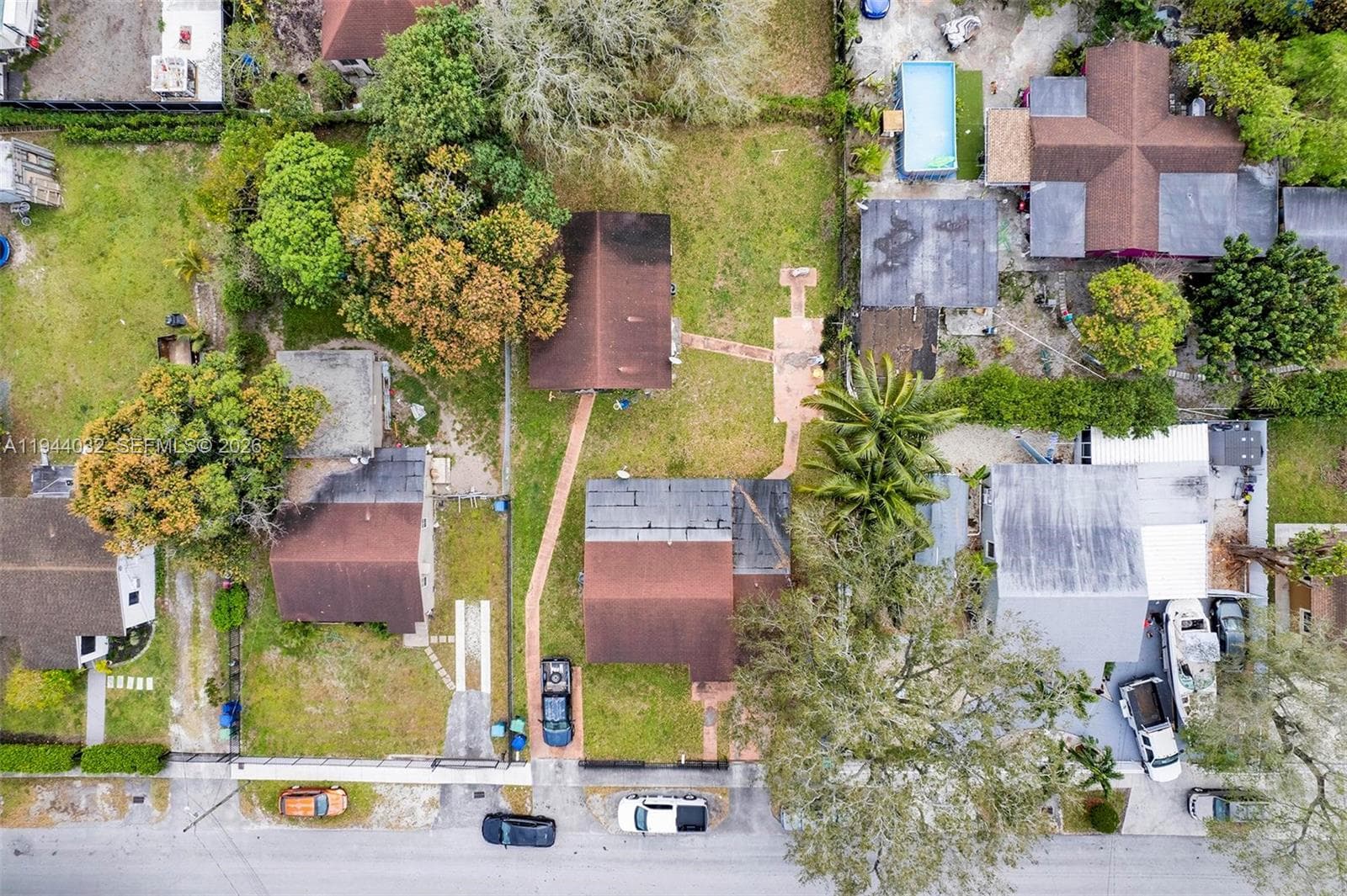 1900 NW 88th St, Miami FL 33147 — 26