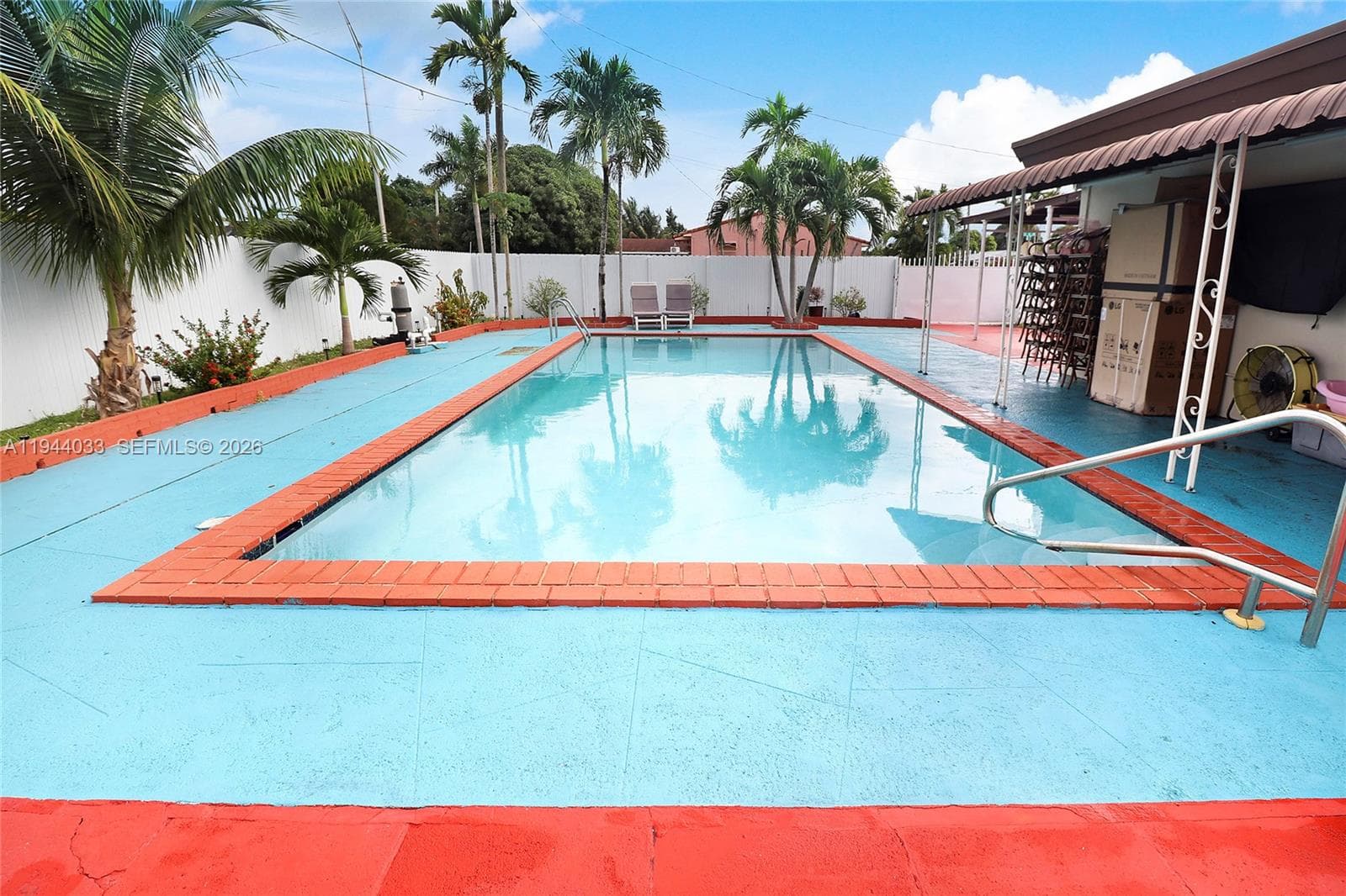 591 SE 5th St, Hialeah FL 33010 — 42